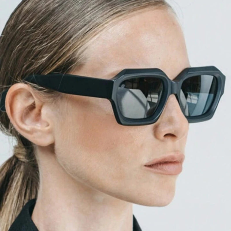 Gafas de Sol DobleXXO: Estilo Urbano con Influencia Musical