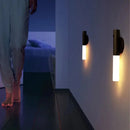 Lámpara LED Recargable con Sensor de Movimiento – Color Caoba Oscuro