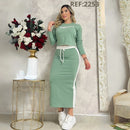 Conjunto de Falda y Blusa en Tela Burda para Mujer