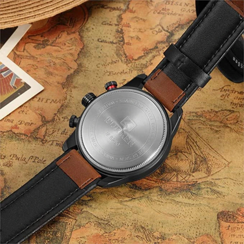 Reloj Curren 8250 de Cuero con Manecillas Luminosas para Hombre
