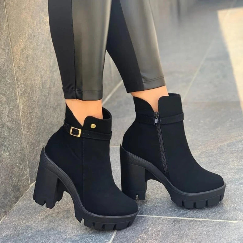 Botines Adele Negro para Mujer – Versátiles y Cómodos