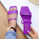 Sandalia Plana Textil/Sintético en Variedad de Colores