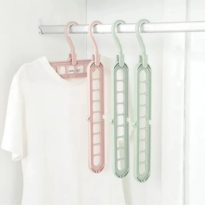 Gancho de Ropa Multiuso en Varios Colores