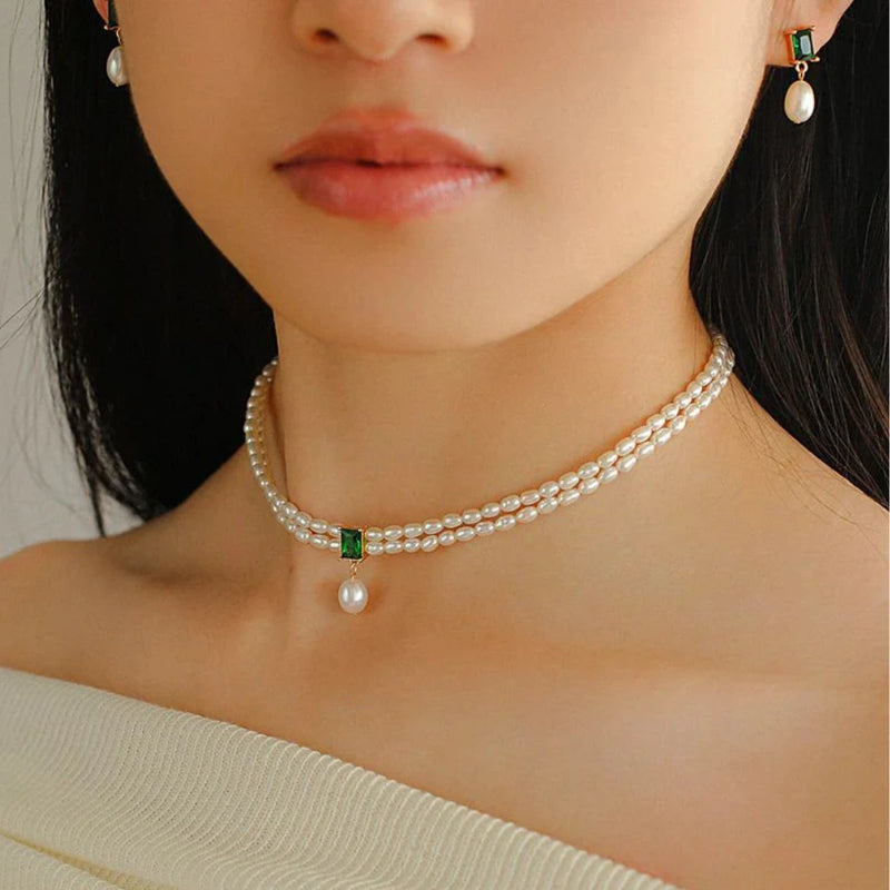 Collar de Perlas de Agua Dulce con Cadena Ajustable Elegante