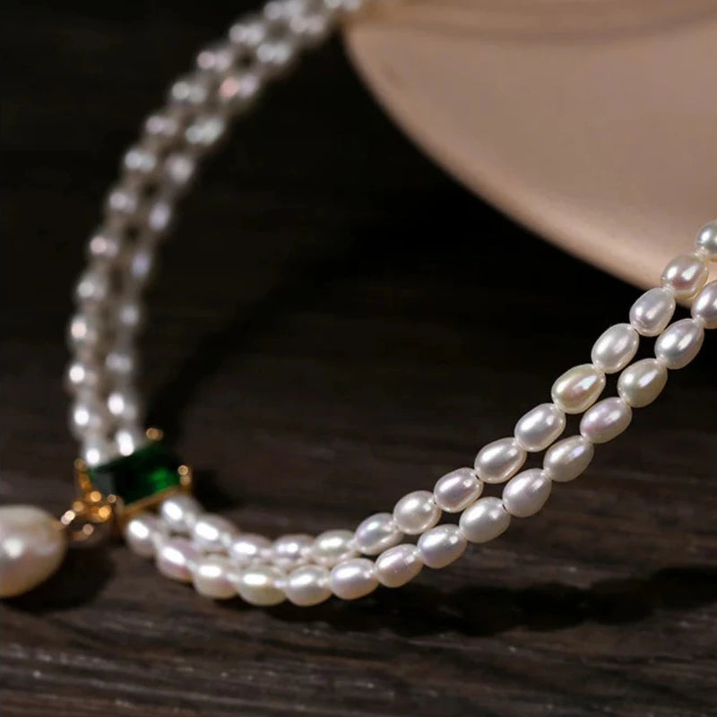 Collar de Perlas de Agua Dulce con Cadena Ajustable Elegante
