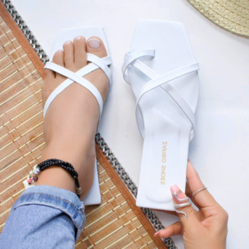 Sandalia Plana Elegante y Cómoda – Disponible en Varios Colores