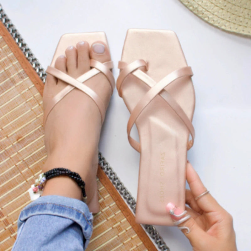Sandalia Plana Elegante y Cómoda – Disponible en Varios Colores