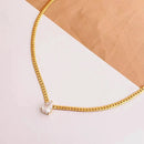 Collar Dorado con Gota de Cristal Elegante y Moderno