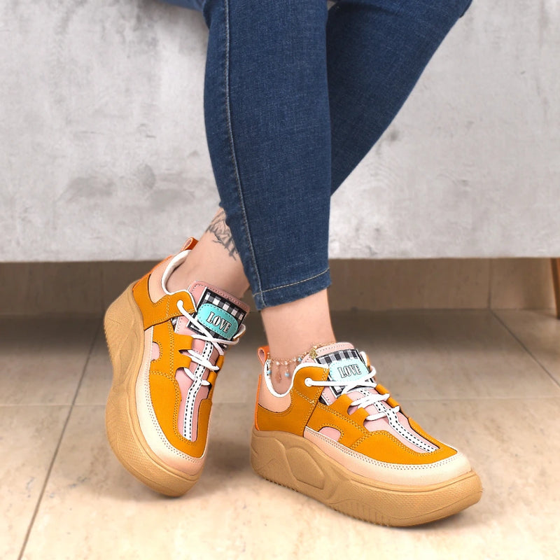 Zapatilla Deportivo Love: Ligereza y Confort para tu Rutina