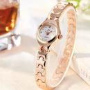 Reloj Dorado Elegante con Cristales para Mujer