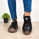 Mocasín OY en Beige y Negro - Elegancia Casual a tus Pies