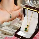 Collar Elegante con Dije de Esmeralda Zirconio Cuadrado