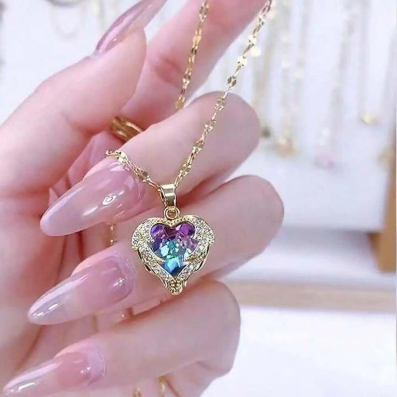 Collar de Corazón Oceano con Baño Dorado y Piedra Multicolor