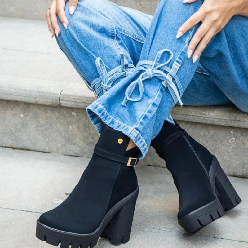 Botines Adele Negro para Mujer – Versátiles y Cómodos