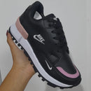 Zapatillas Nike Trebol Negro para Mujer - Estilo y Confort