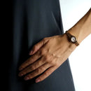 Reloj Dorado Elegante con Cristales para Mujer