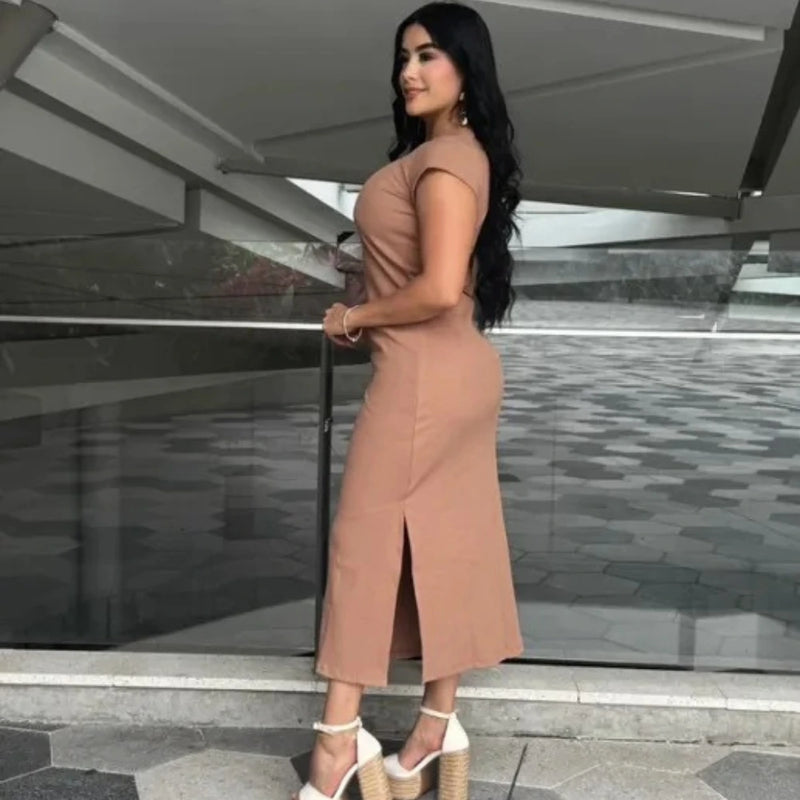 Vestido Rib Midi con Abertura Lateral – Moda Chic y Versátil
