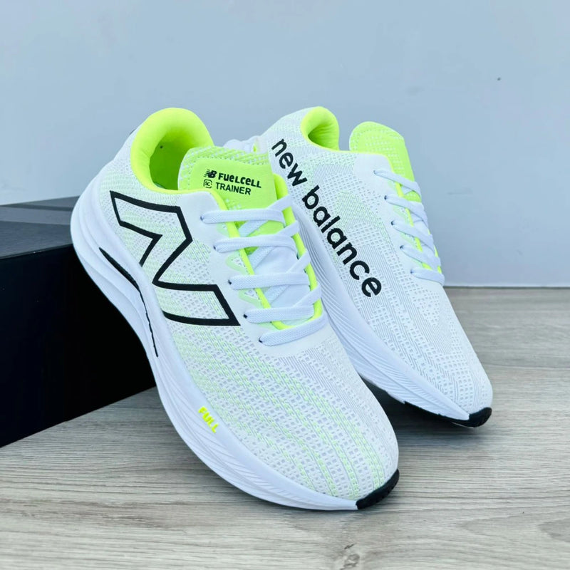Zapatillas New Balance FuelCell: Comodidad y Estilo Unisex
