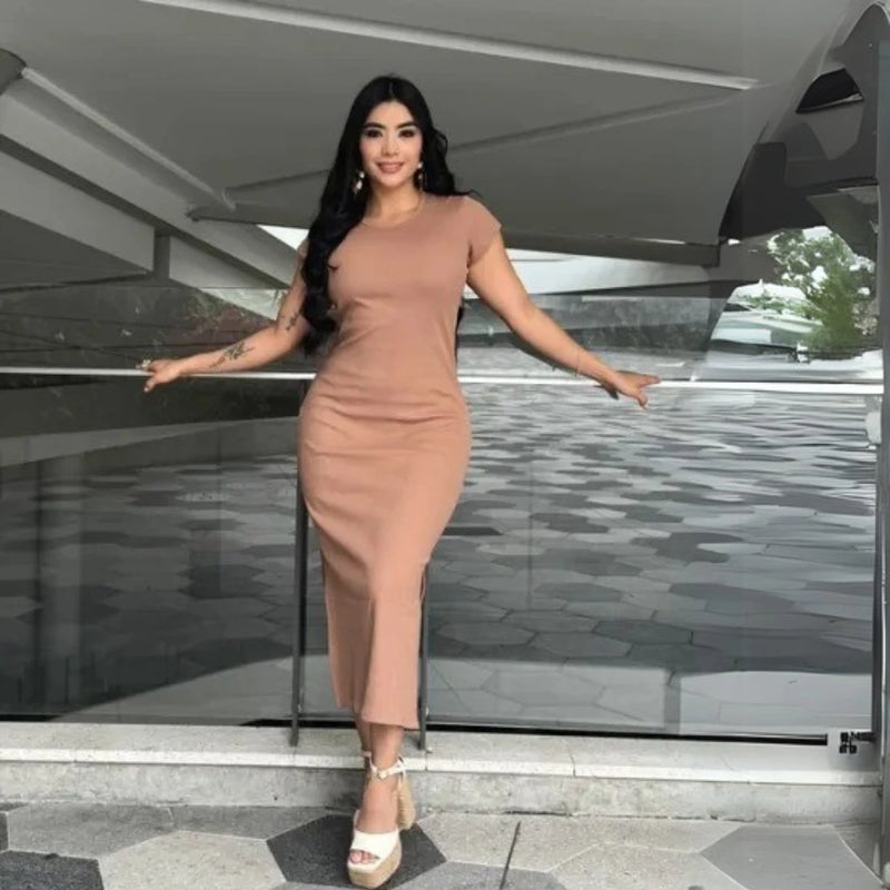 Vestido Rib Midi con Abertura Lateral – Moda Chic y Versátil