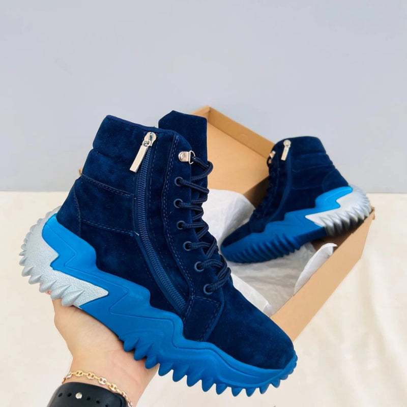 Bota Converse de Gamuza Texturizada y Suela Antideslizante