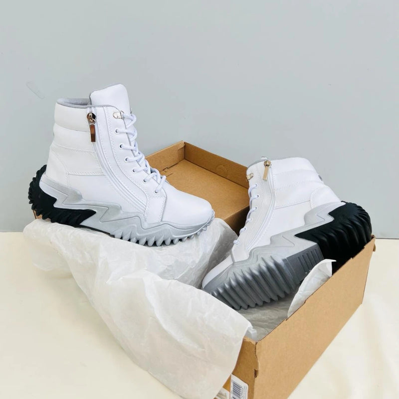 Bota Converse de Gamuza Texturizada y Suela Antideslizante