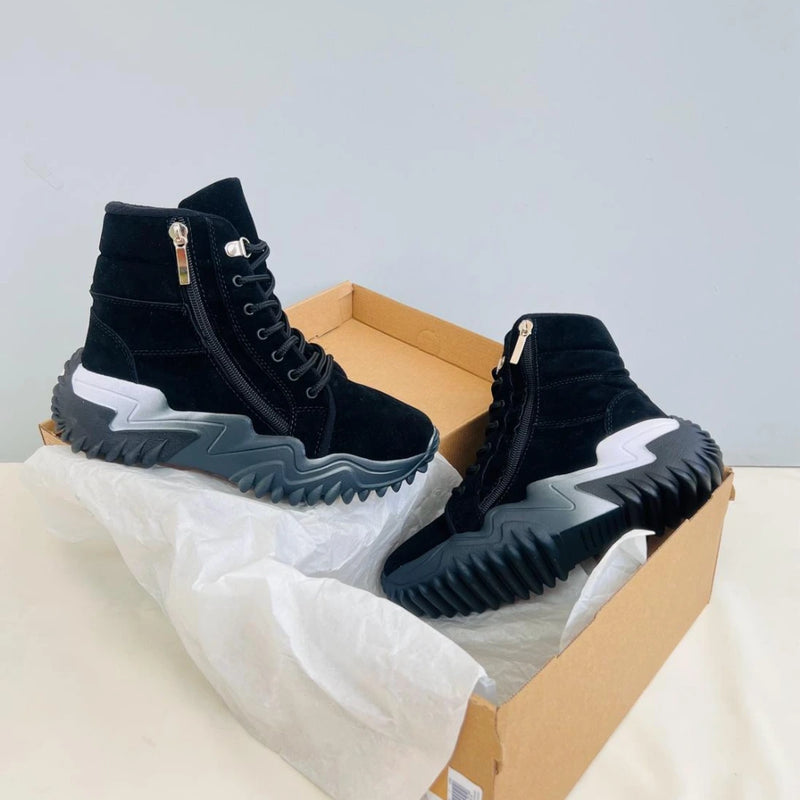 Bota Converse de Gamuza Texturizada y Suela Antideslizante