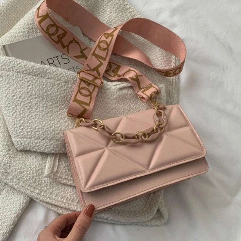 Bolso Cruzado Grande de Piel Sintética con Diseño Versátil y Elegante