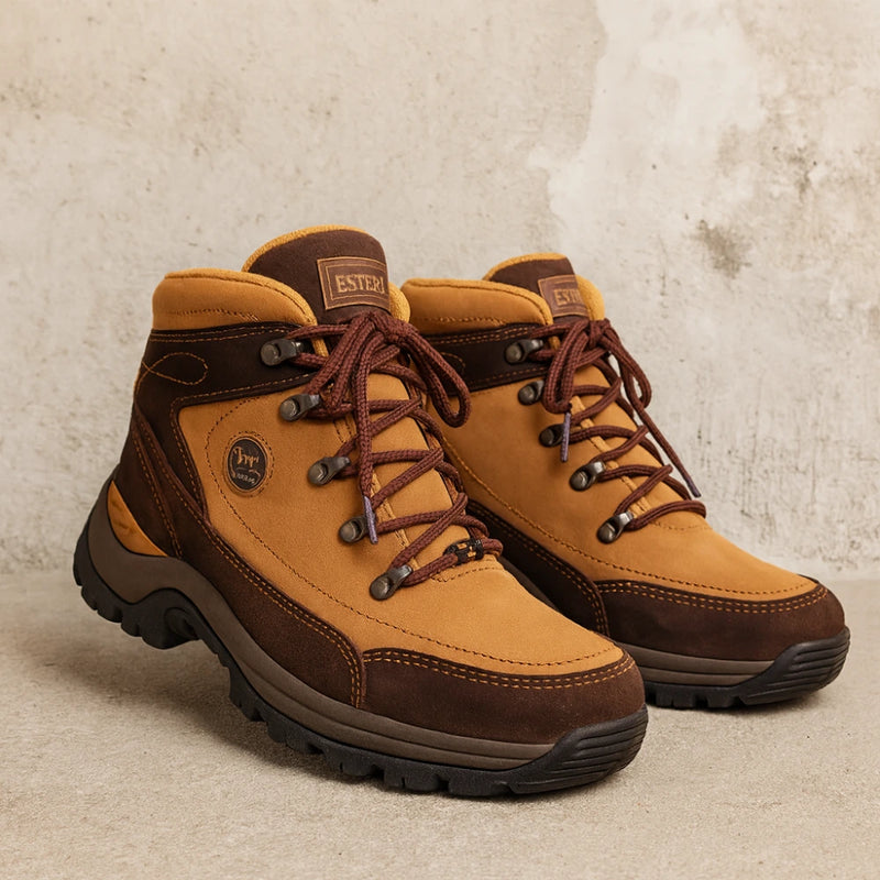 Bota Outdoor para Hombre en Cuero con Suela Antideslizante y Costuras Reforzadas