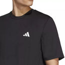 Camiseta Deportiva Adidas - Libertad y Comodidad en Cada Movimiento