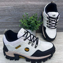 Botas Caterpillar Corte Medio: Robustez y Estilo Aventurero