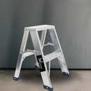 Escalera de Aluminio Tijera Plegable 2 Peldaños - Segura y Compacta para Uso Diario